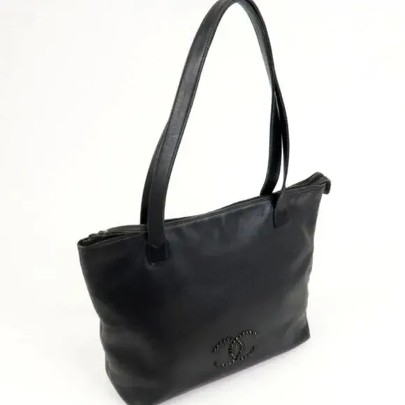 💎✨AUTHENTIC✨💎CHANEL Shoulder Bag Black - Picture 4 of 15